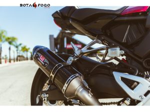 Línea completa Race series R-77 Yoshimura USA. 12310aj220