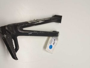 Soporte estribo TRAS IZQ Suzuki Gsx-R 600 750 2008-2010 C3A0227 43700-37H00-13L