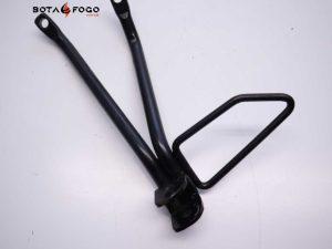 Soporte estribo TRAS IZQ    Yamaha Tzr 49 50 2003-2013 C3A0831