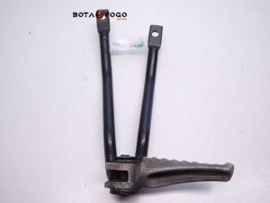 Soporte estribo TRAS IZQ    Aprilia Rs 49 50 2006-2013 C3A0849