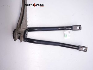 Soporte estribo TRAS DCH    Aprilia Rs 49 50 2006-2013 C3A0855
