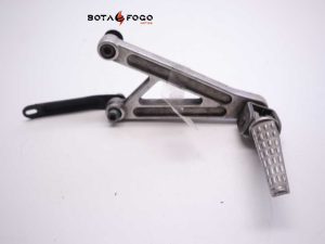 Soporte estribo DEL IZQ    Aprilia Rs 49 50 2006-2013 C3A0859