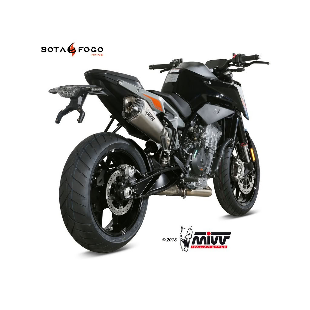 KTM_Duke790_18-_73KT020LDRX_02