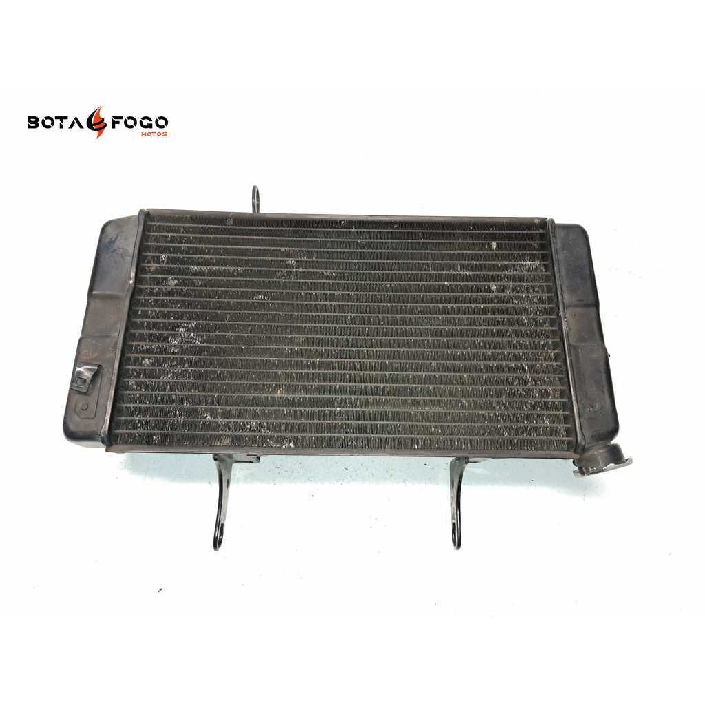 SVS100K2M3A0196_2