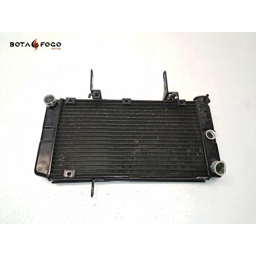 SVS100K2M3A0196_3