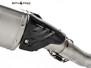 Protector térmico opcional Akrapovic. p-hsb10e3